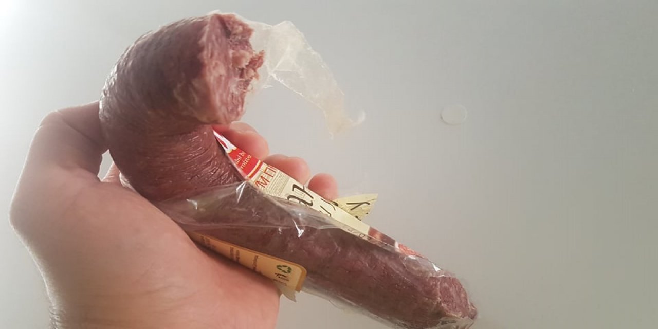 Sucuktaki hile mide bulandırıyor anlamak için ise elinize alın ovuşturun bu görüntü oluşursa yemeyin