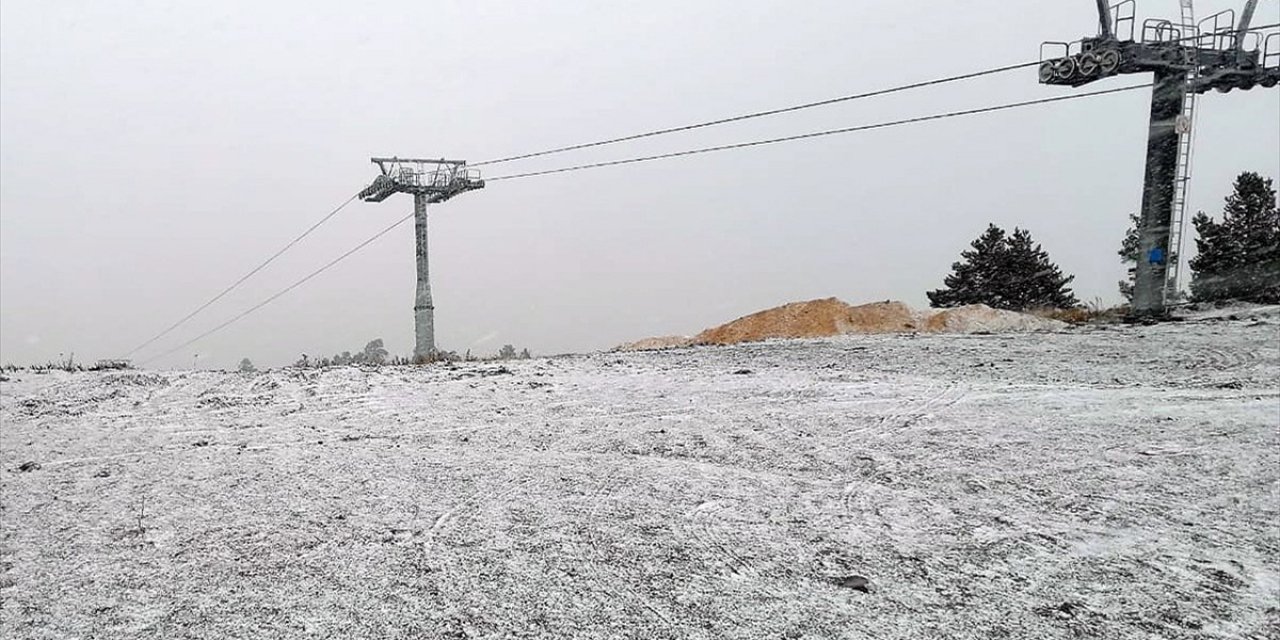 Türkiye'nin 'Cıbıltepe'sine Mevsimin İlk Karı Düştü
