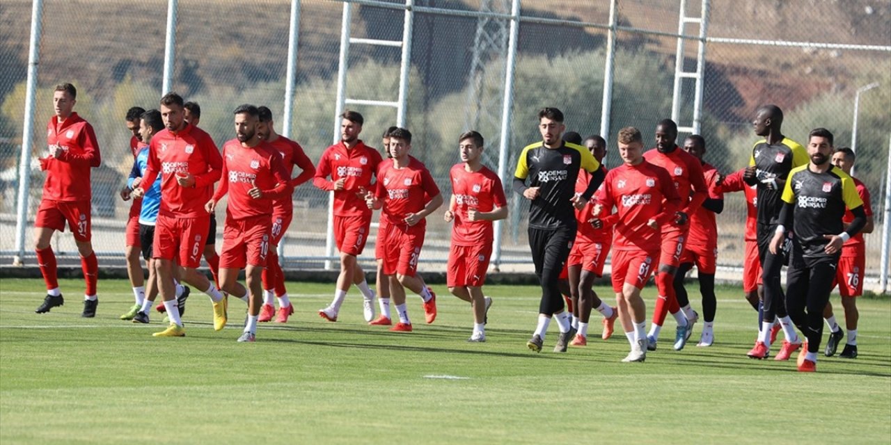 Demir Grup Sivasspor Deplasmanda Puansız Ayrılmıyor
