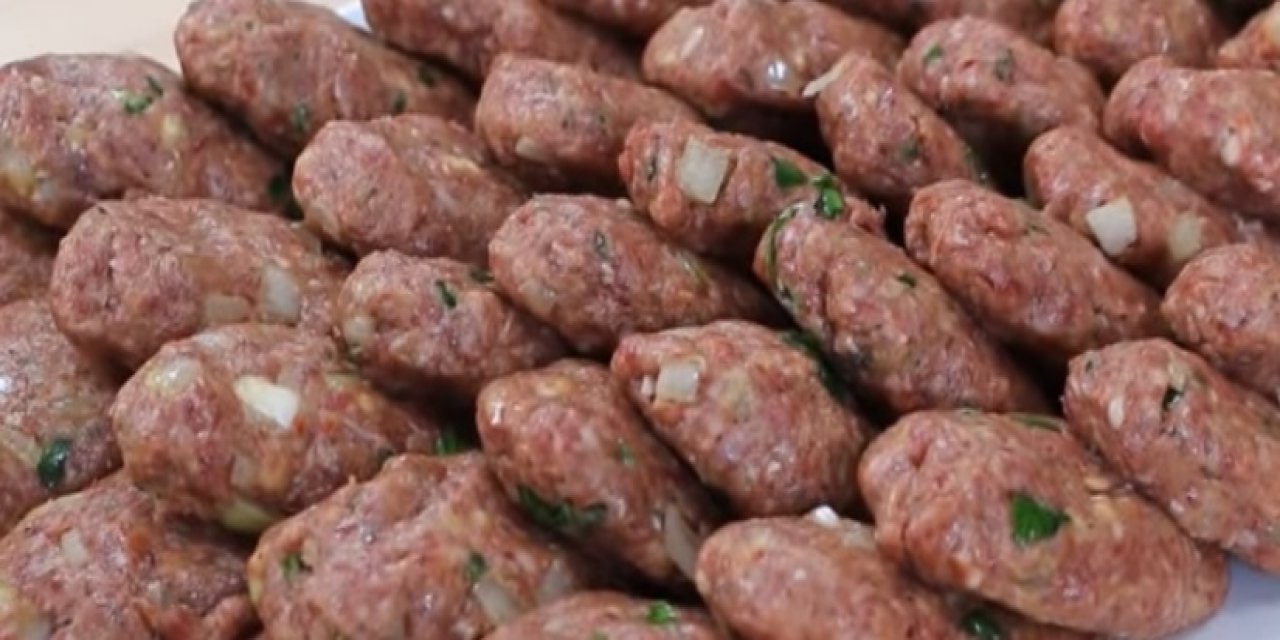 Bugün ne pişirsem diyenlere Kusursuz Puf Puf Kabaran Bayat Ekmek Köftesi Tarifi