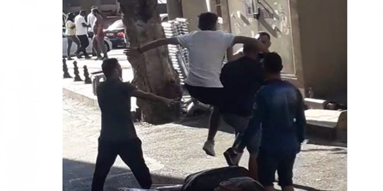 İzinsiz Kesilen Ağaç Yüzünden Kavga Çıktı: Yerden Bulduğu Tahtayı İşçinin Kafasında Kırdı...