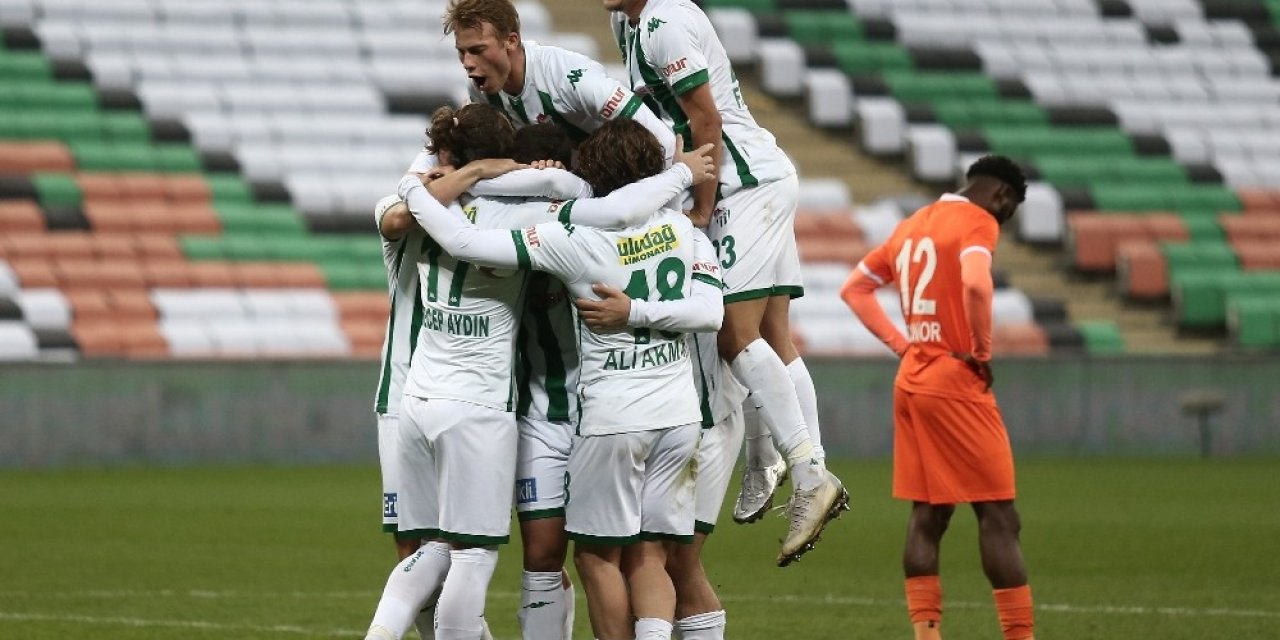 Bursaspor Sahasında Üstünlüğünü Korudu