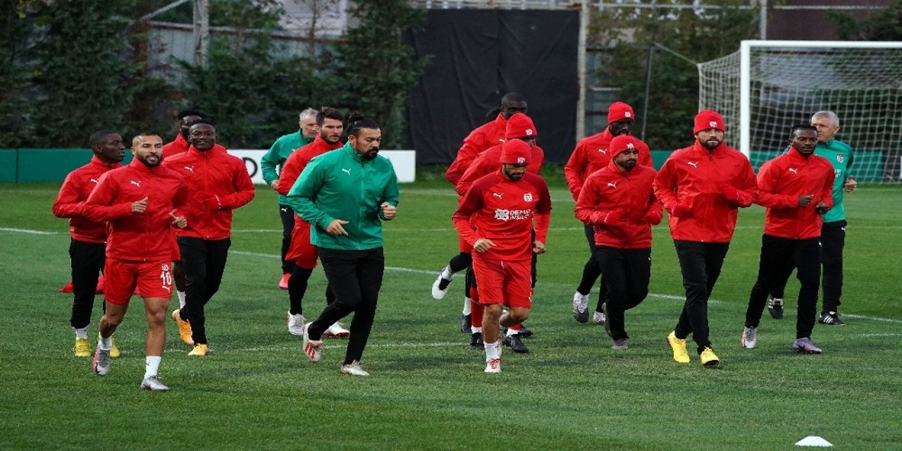 Demir Grup Sivasspor, Karabağ Maçı Öncesi Hazırlıklarını Tamamladı