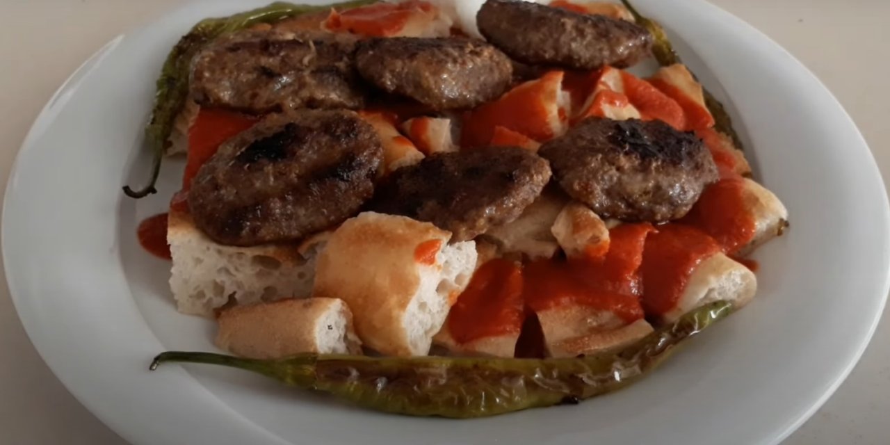 Eskişehir'in en sevilen köftesidir o. Balaban köfte nasıl yapılır? Balaban Köftesinin kusursuz tarifi..