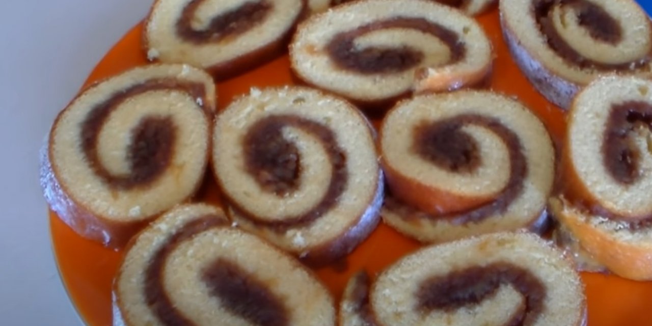 Sırrı tarifinde gizli olan elmalı rulo pasta nasıl yapılır? İşte Dağılmayan Elmalı Rulo pasta tarifi