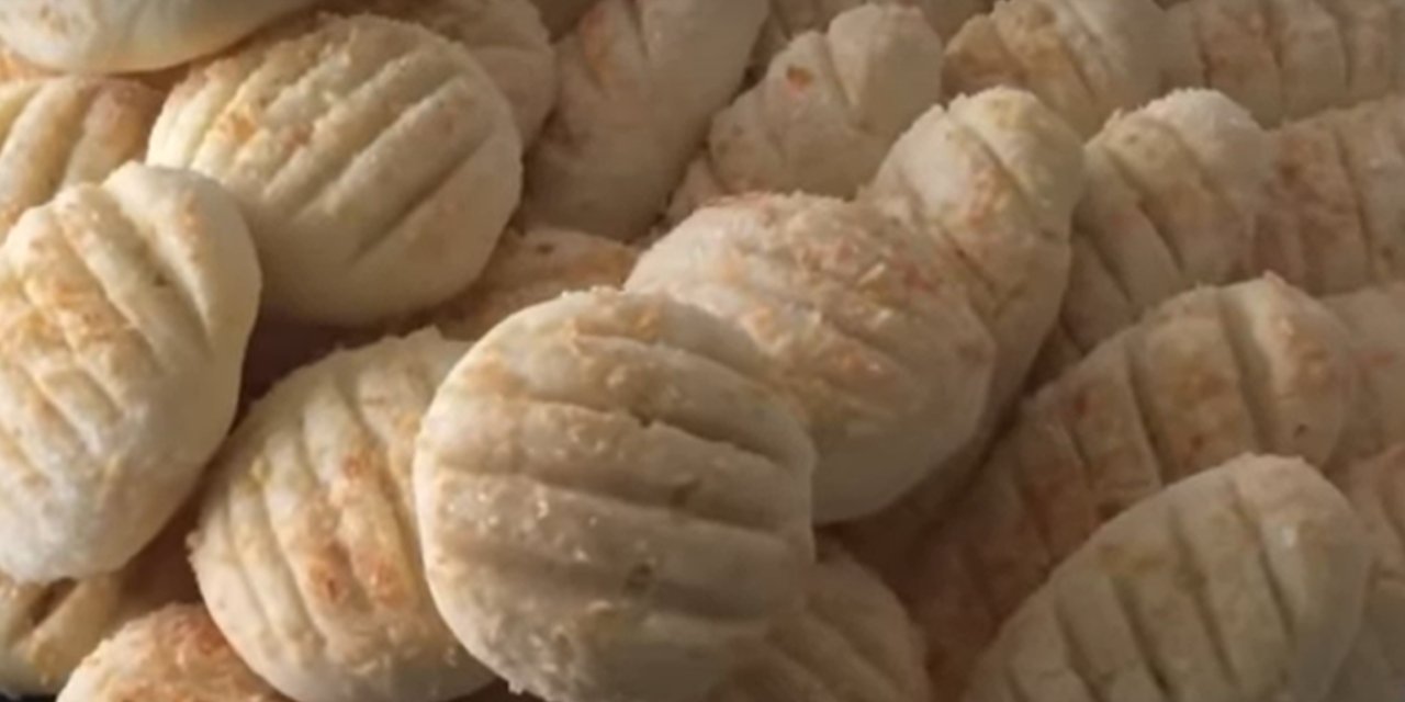 Ağızda Dağılan ve günlerce Dayanan Enfes Bayatlamayan Kurabiye Tarifi
