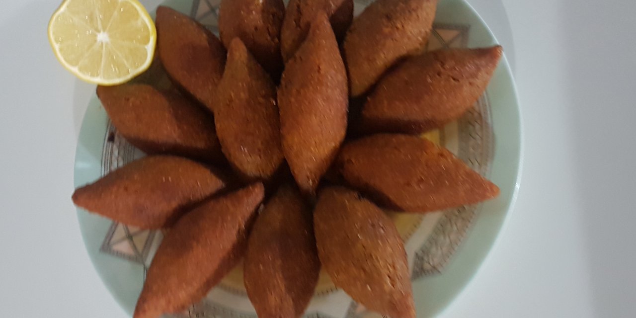 Kusursuz İçli Köfte Nasıl Yapılır? Püf Noktasıyla İçli Köfte Tarifi..
