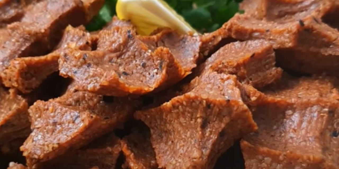 10 Dakikada Blender Yardımıyla Harika Çiğköfte Tarifi