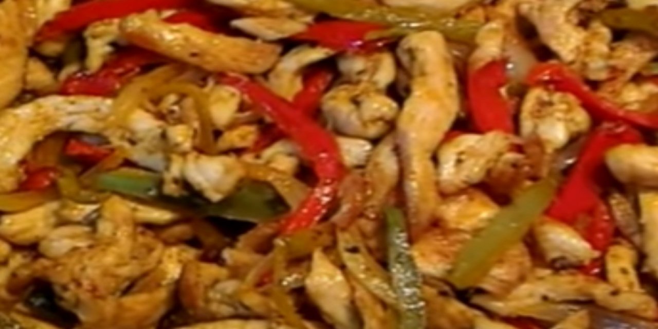 Meksika Mutfağını Evinize Taşıyın! İşte Enfes Tavuk Fajita Tarifi..