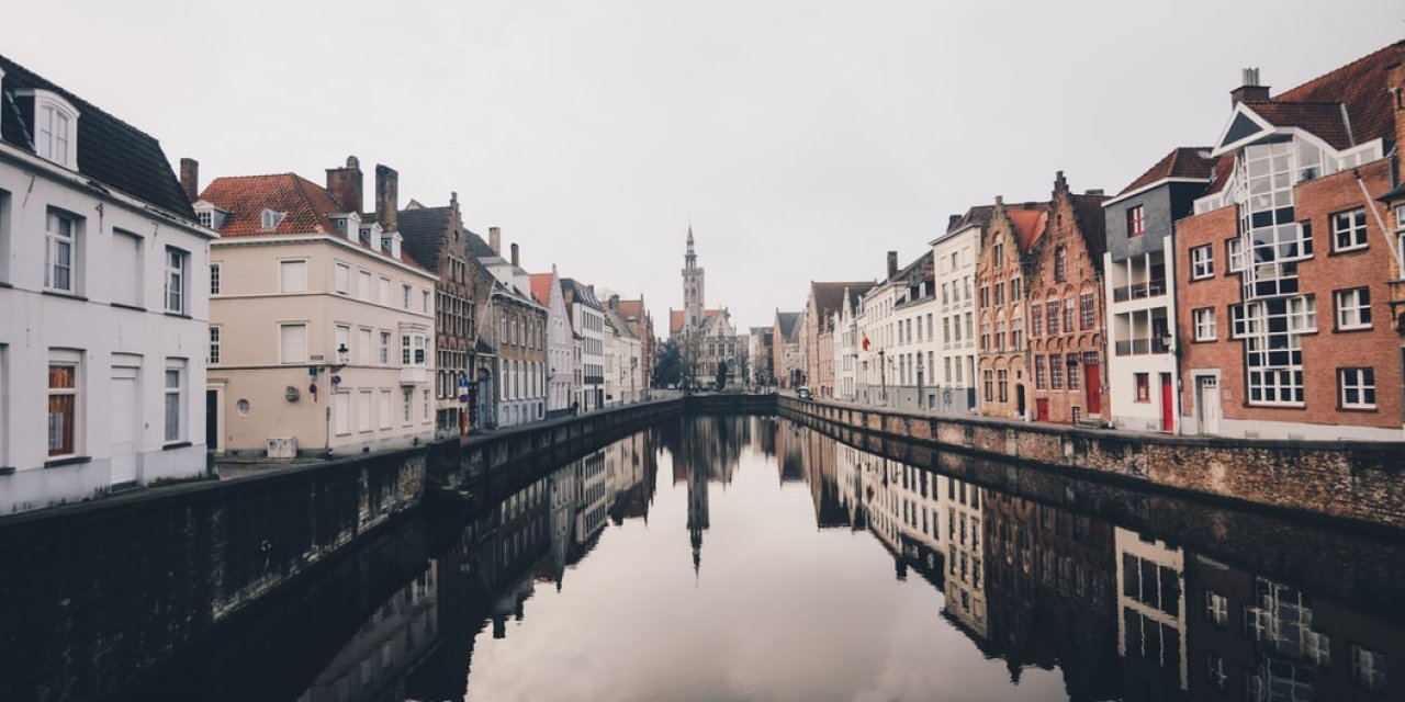 Belçika'nın En Sevilen Kenti Brugge'da Yaşam ve Hakkında Bilmeniz Gerekenler