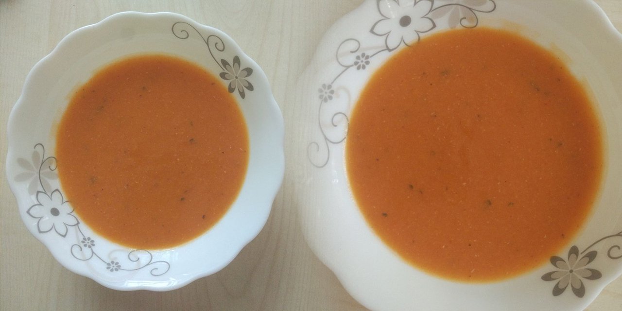 Bugün Ne Pişirsem Diyenlere Çok Kolay Süzme Mercimek Çorbası Tarifi!