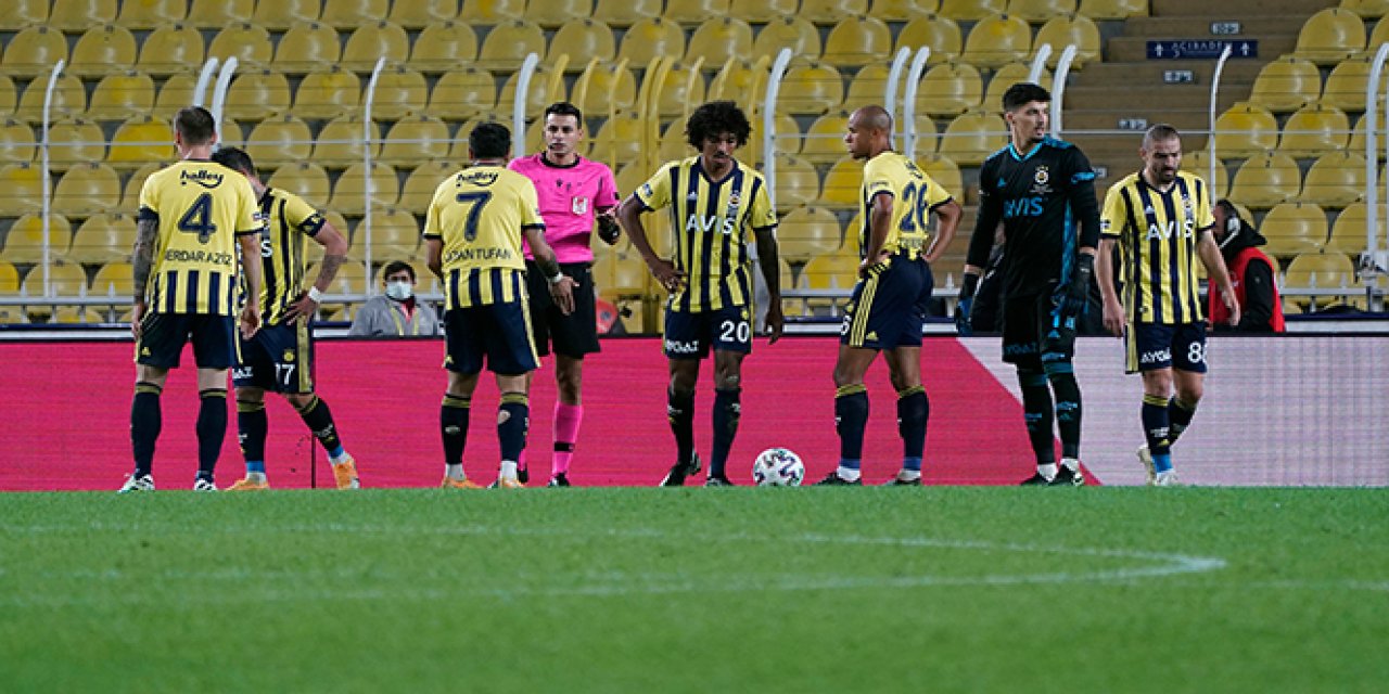 Fenerbahçe'nin Yıldız İsmi Tedbirli Olarak PFDK'ya Sevk Edildi