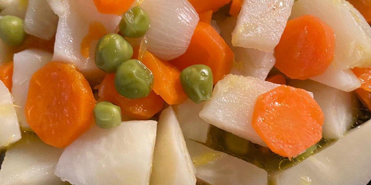 2 püf noktasına dikkat! Zeytinyağlı Portakal Soslu Nefis Kereviz Yemeği Tarifi