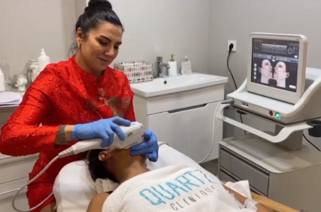 SARKAN YÜZÜ ULTHERAPY İLE KALDIRIN !!! EN ETKİLİ AMELİYATSIZ YÜZ GERME !