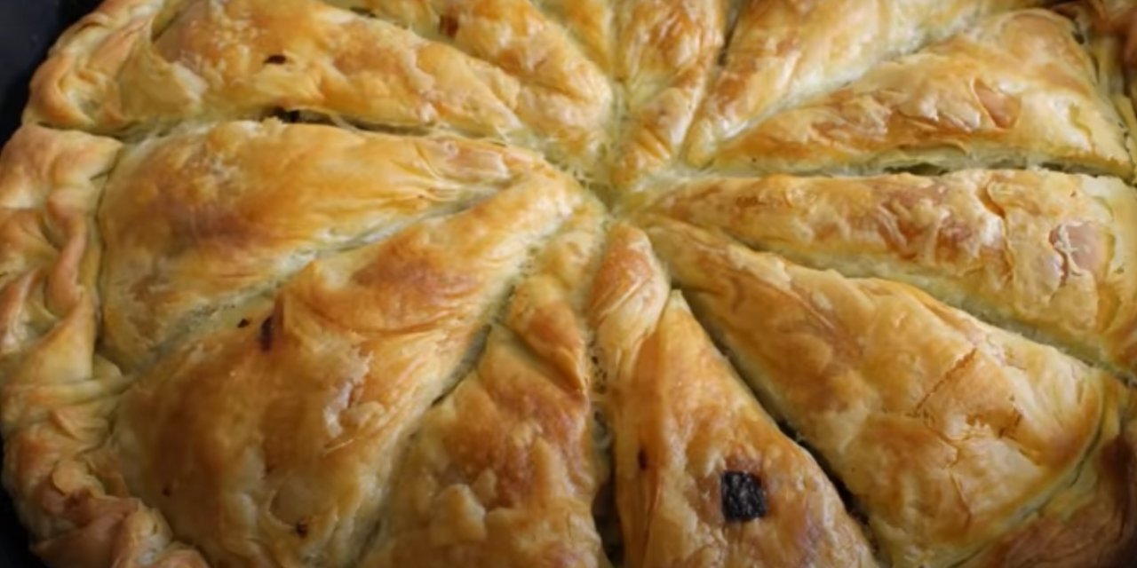 Börekler Arasında En Kolayı Pırasalı Arnavut Böreği Tarifi ve Püf Noktası