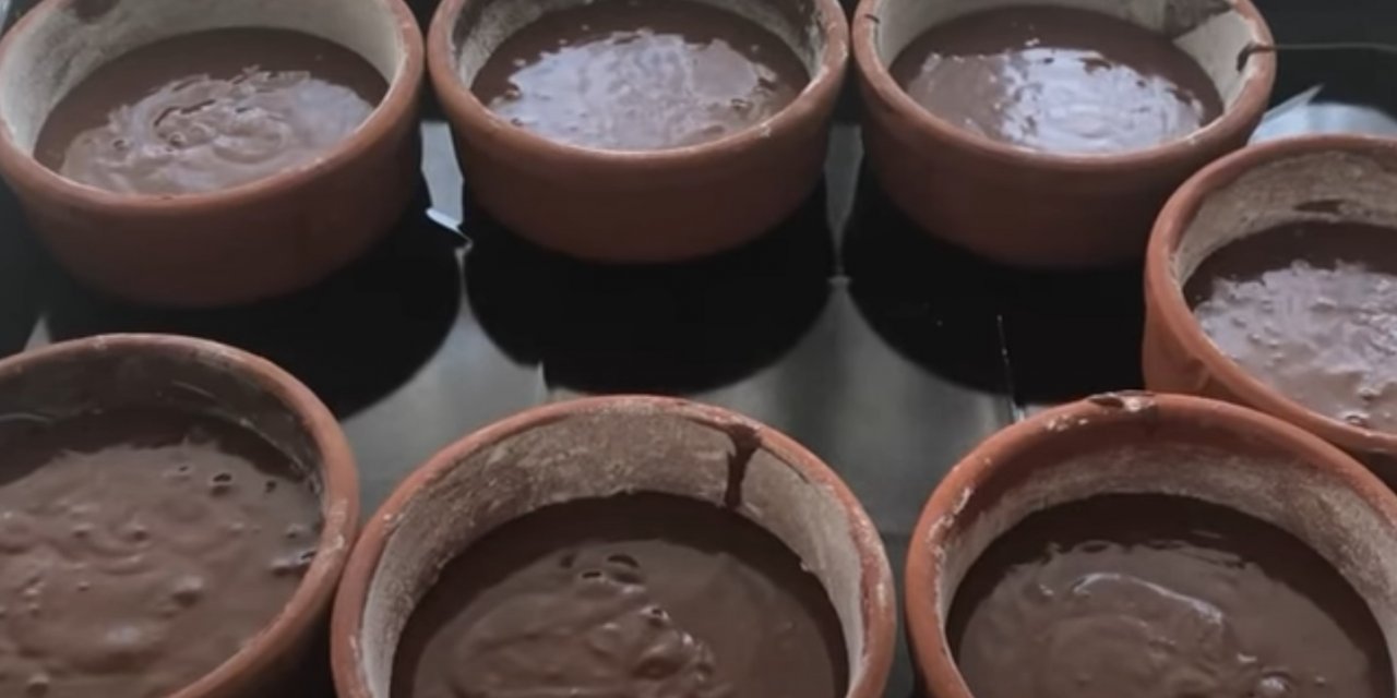 Yumuşacık Ağızda Lokum Gibi Eriyen Bir Lezzet! Evde En Kolayından 10 Dakikada Yapılan sufle tarifi