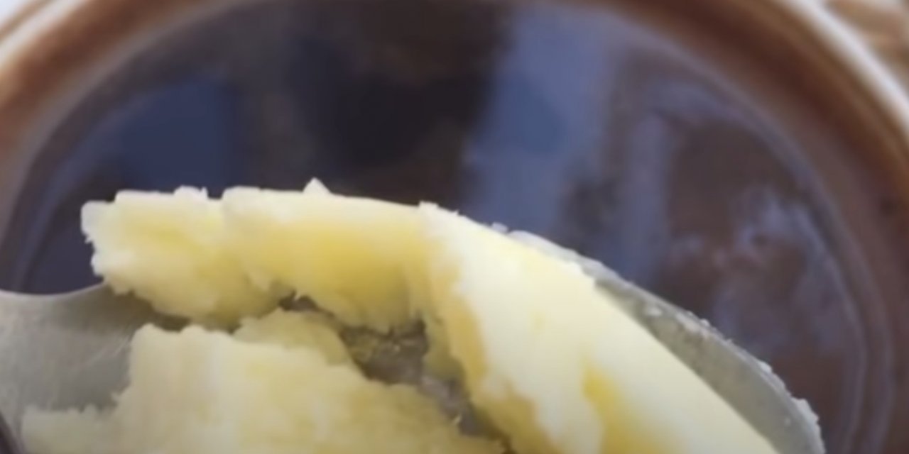 İçtiğiniz kahveye şeker yerine Tereyağı koyunuz. Bakın tereyağlı kahve ne işe yarıyormuş. Şifalı kahve tarifii
