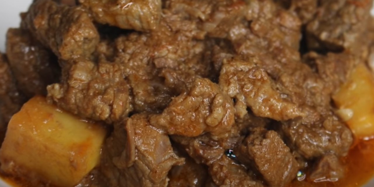 Lokantada yedim ustasından öğrendim eve gelince hemen yaptım Lokantalardaki gibi Tas kebabı tarifi