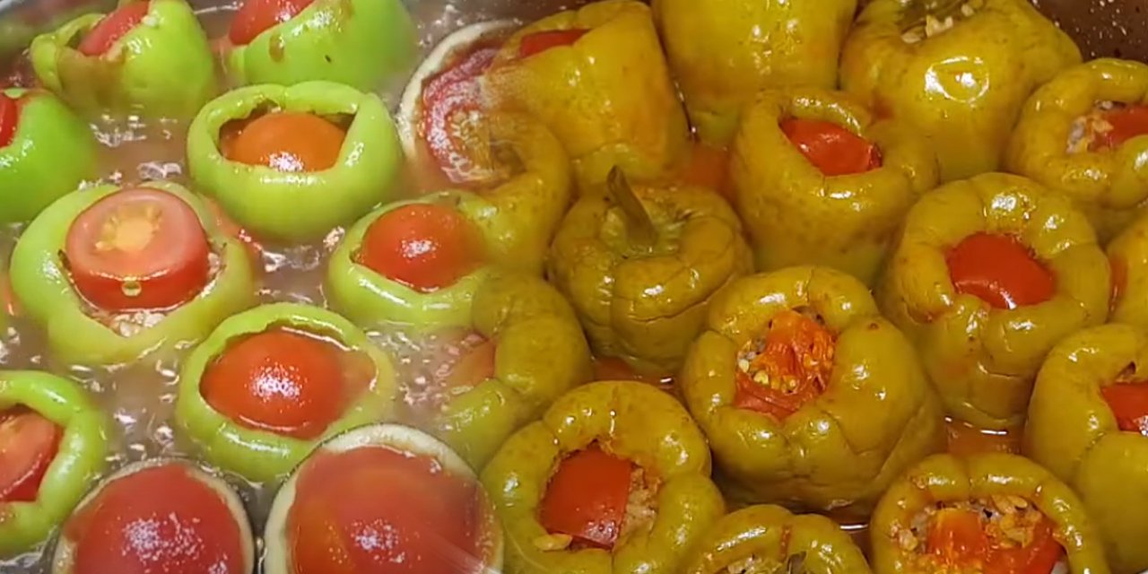 Etli Biber Dolması Nasıl Yapılır? Püf noktalarıyla içi iyi pişmiş dolma tarifi