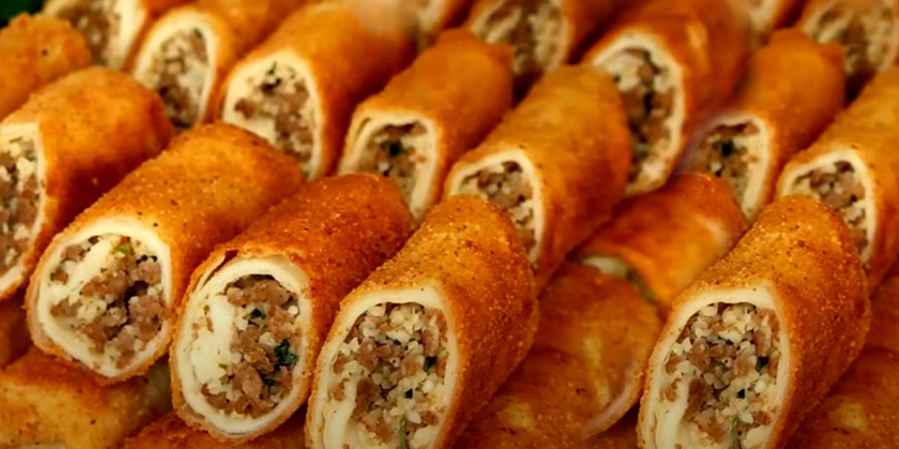 Sofraya koyduğunuzda anında bitiyor Kıymalı Bulgurlu Börek Tarifi ve malzemeleri