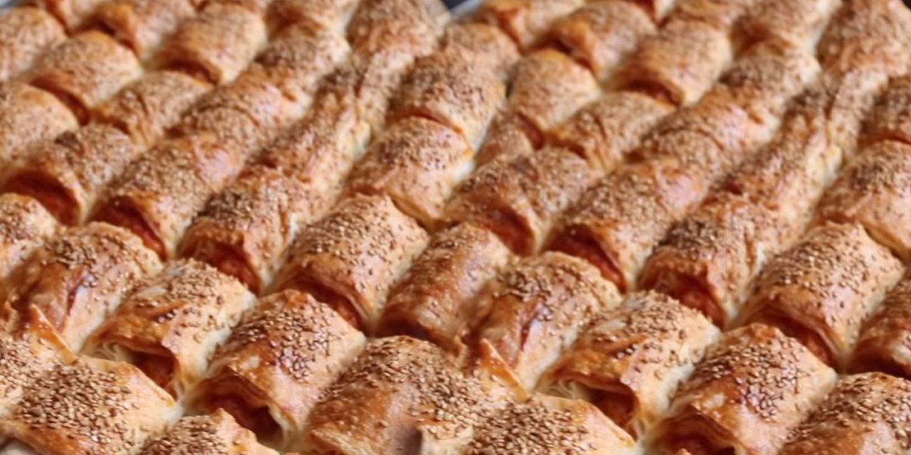 Böreğin Daha Lezzetli Olmasını Sağlayan Yufka Sosu Nasıl Hazırlanır?