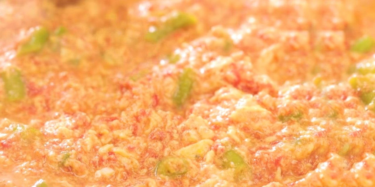 4 dakikada Lezzetli Soğanlı Menemen Nasıl Yapılır Tarifi Ve Püf noktası
