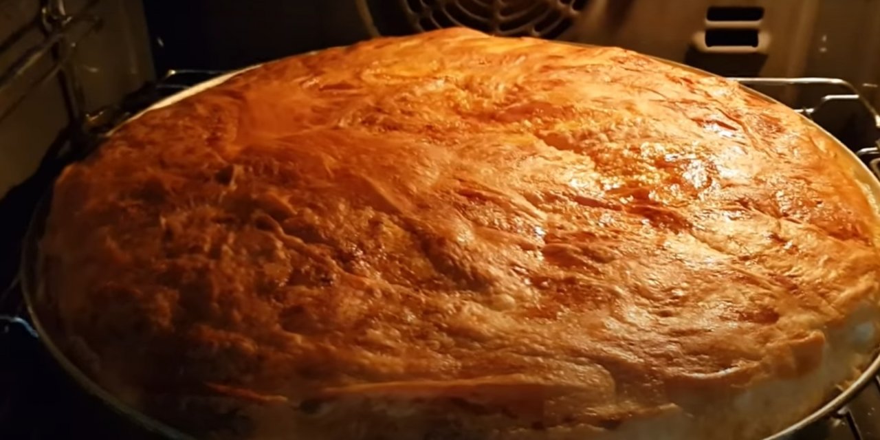 Üzeri Çıtır Çıtır Lezzetli Börek Yapmanın Sırrını Öğreniniz! Börek Pişirmenin Püf Noktaları