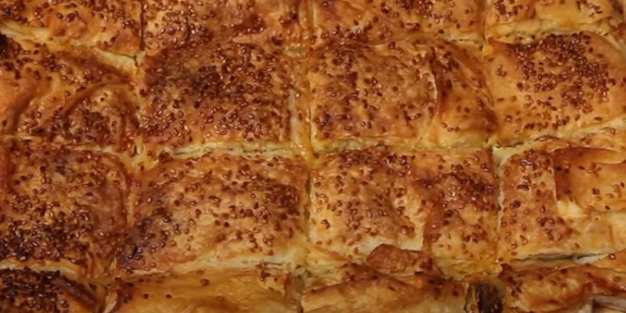 İftara veya Sahura Gidecek en iyi börek Patlıcan yemeğinden börek tarifi