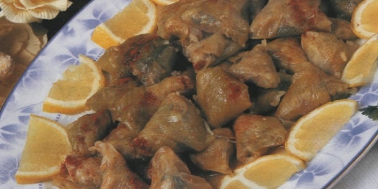 Bugün Ne Pişirsem Diyenlere Farklı Bir Dolma Tarifi Biber Dolmasından Bile Güzel Etli Pırasa Dolması