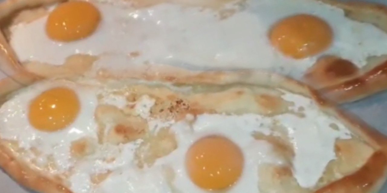 Sahura Ne Yesem Diyenler İçin Nefis Yumurtalı Emirdağ Pidesi Tarifi!