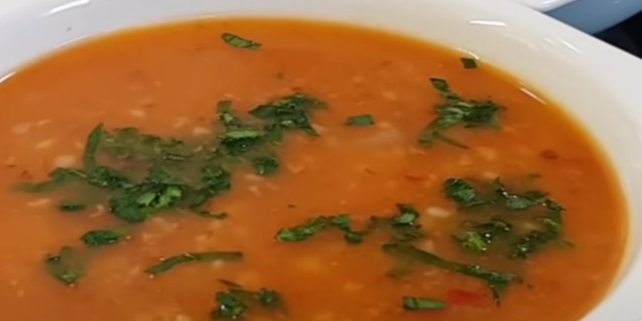 Tadı Damağınızda Kalacak bir lezzet Bulgur Çorbası Tarifi ve Lokum gibi pişme Sırrı
