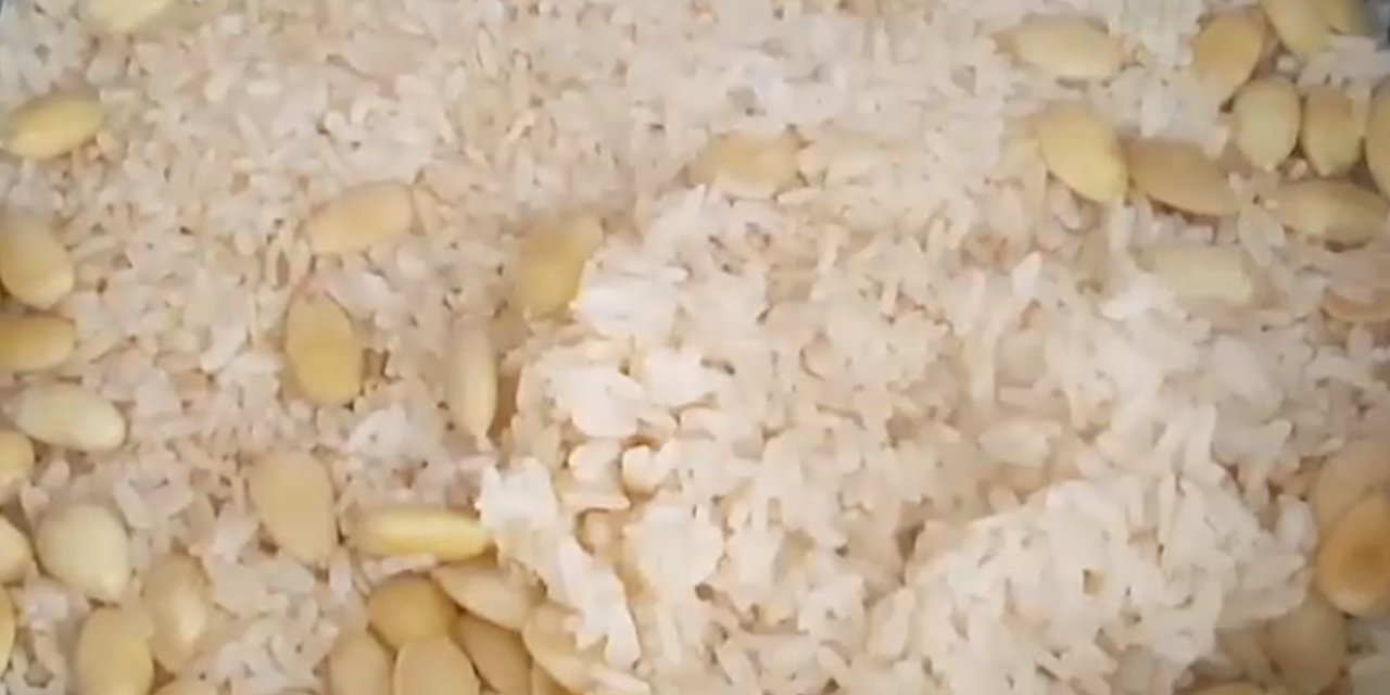 Mide Şenlendiren Nefis Bademli Pirinç Pilavı Tarifi ve Püf Noktası