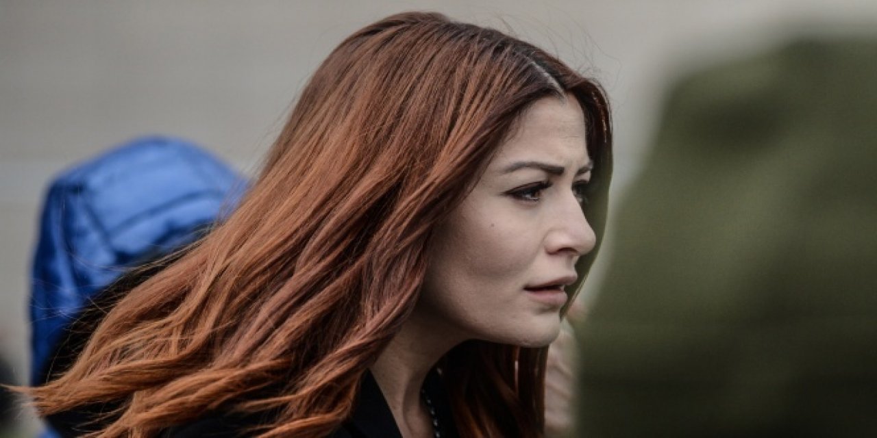 Ünlü Oyuncu Deniz Çakır'ın Jülide Ateş'e Yaptığı İtiraflar Sosyal Medyanın Gündemine Oturdu