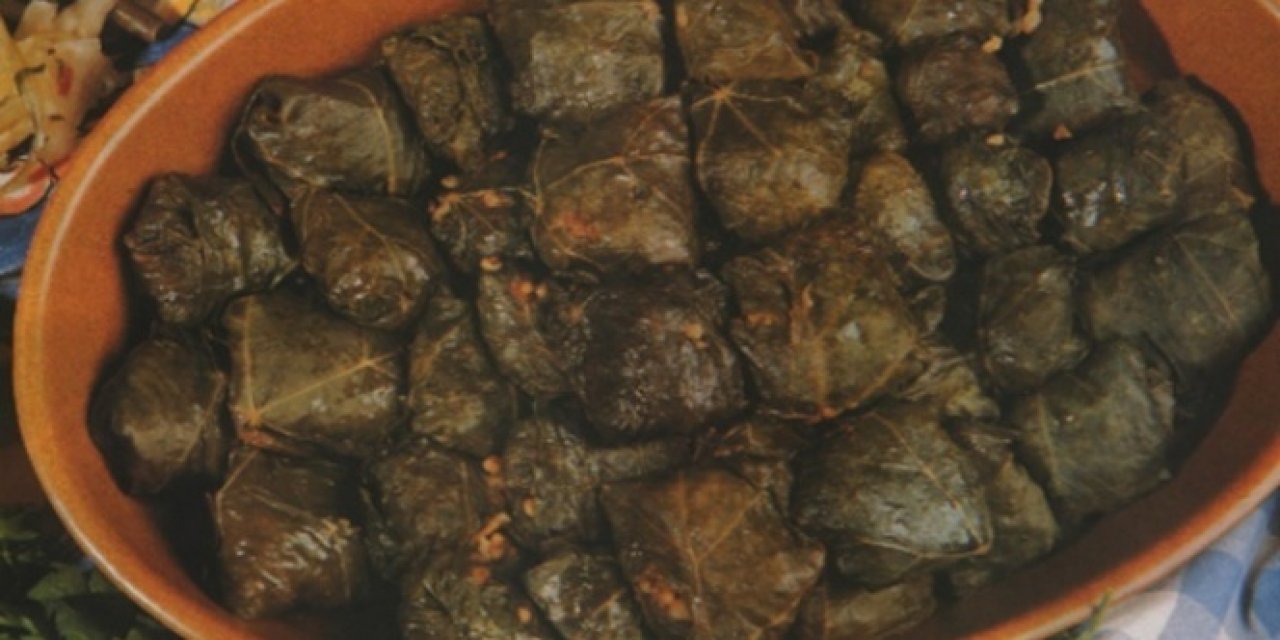 Dolma Severlere Özel Yavan dolma Tarifi, Yavan Dolma Malzemeleri Neler?