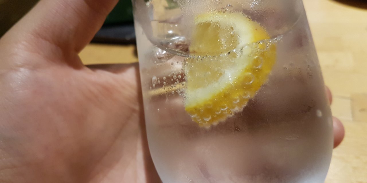 Bilinen Efsane Yalan mı? Her Gün Limonlu Su İçiyorsanız Bu Tehlikeye Dikkat Etmelisiniz