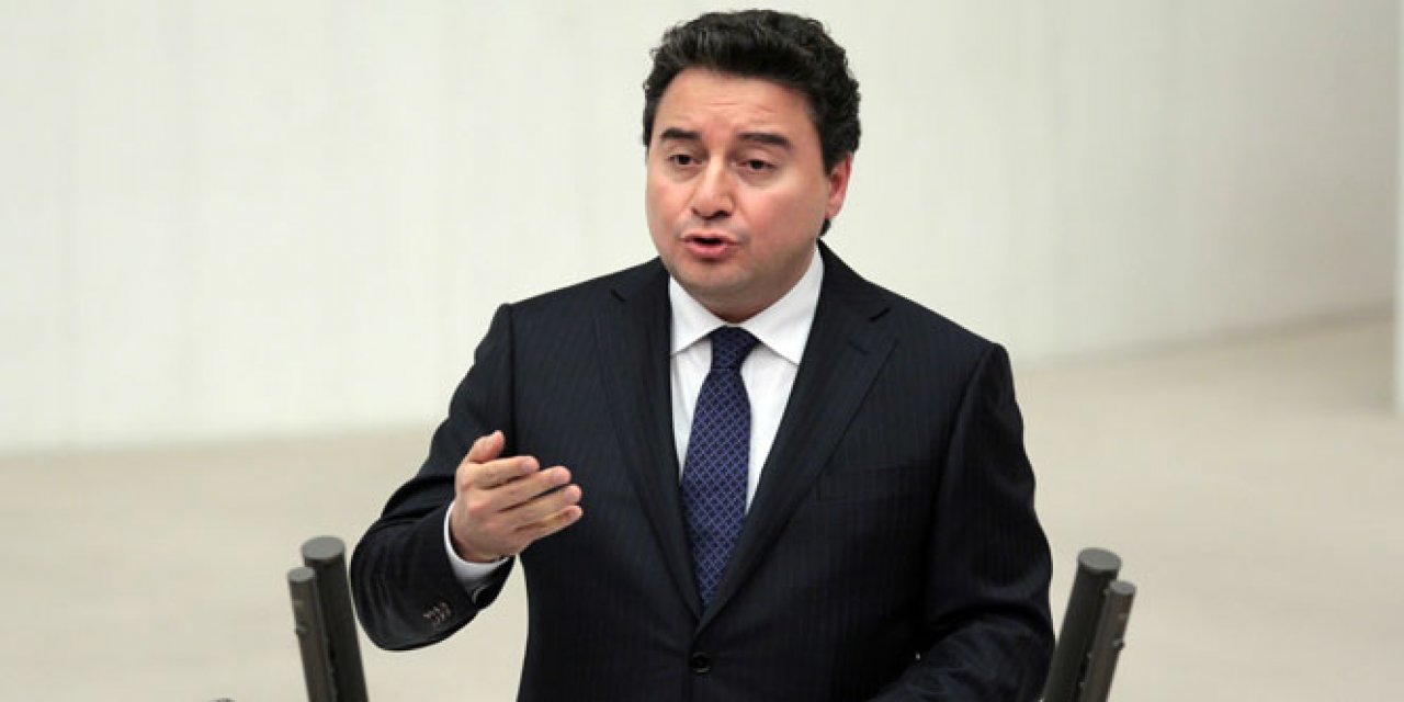 Ali Babacan Rahat bir nefes alacak Ahmet Davutoğlu Genel Başkanlığı Bırakıyor