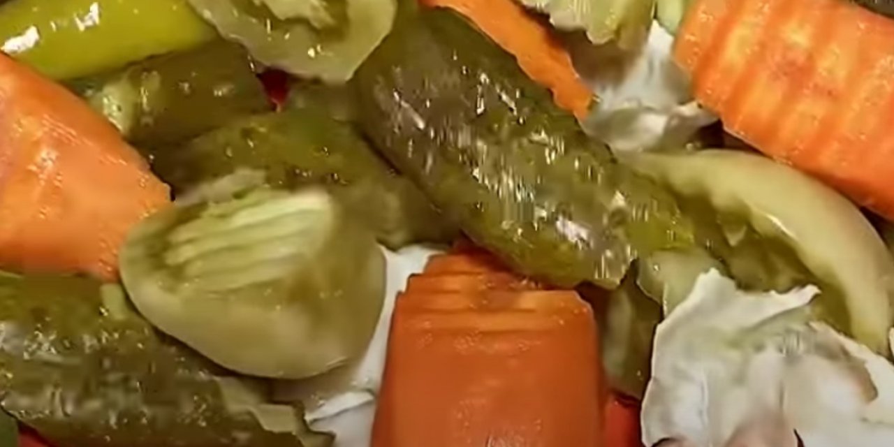Bugüne Kadar Hep Yanlış Yapmışız İşte Anne Elinden Karışık ve Kıtır Kıtır Evde Kolay Turşu Tarifi