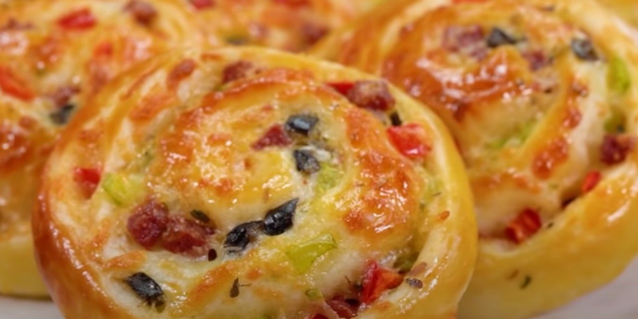 Tam Ölçülü Yumuşacık Pizza Poğaça Tarifi