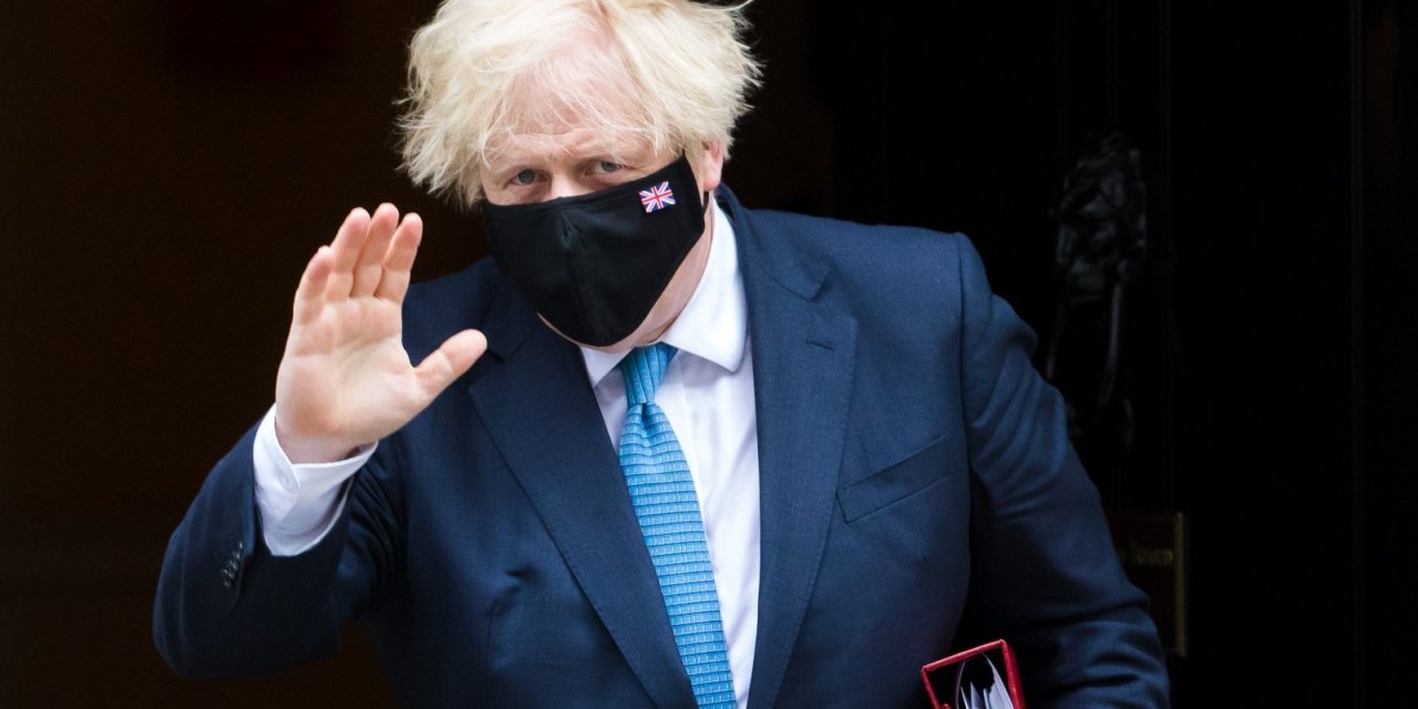 İngiltere Alarma Geçti! Başbakan Johnson Kendini Yeniden Karantinaya Aldı