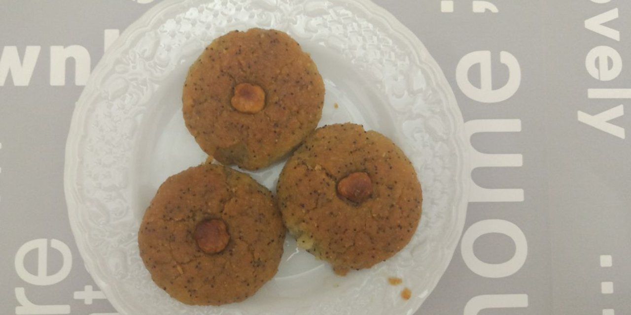 Başka Yerde Bulamazsınız Ağızda Dağılan Haşhaşlı Şekerpare Tarifi