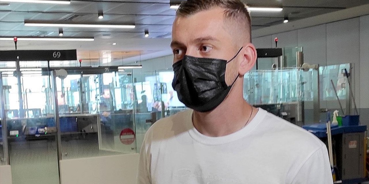 Galatasaray'ın Son Transferi Alexandru Cicaldau İstanbul'da