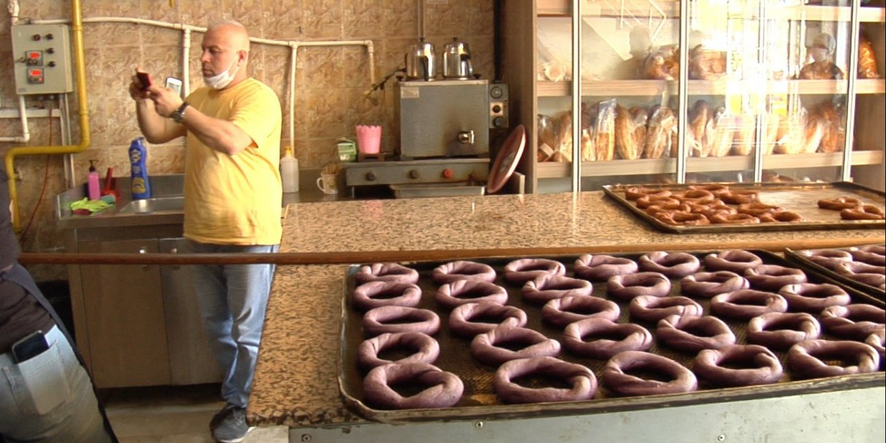 Son Dönemde Herkesin Peşinden Koştuğu Mor Simit Görücüye Çıktı