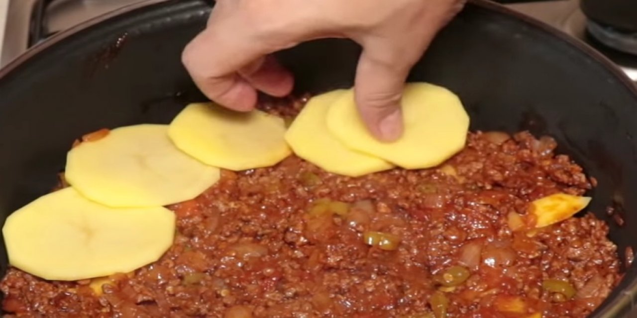 4 Adet Patates Birazcık Kıymanız Varsa Bu Kebap Kaçmaz Komşularınız Tarifin Peşinden Koşacak...