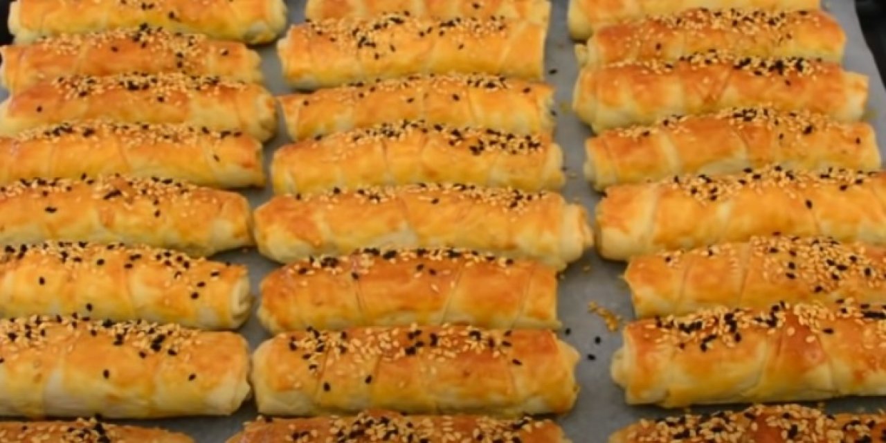 Herkesin Yapabileceği Çıtır Çıtır Adeta Parmak ısırtan Fırında Kalem Böreği tarifi
