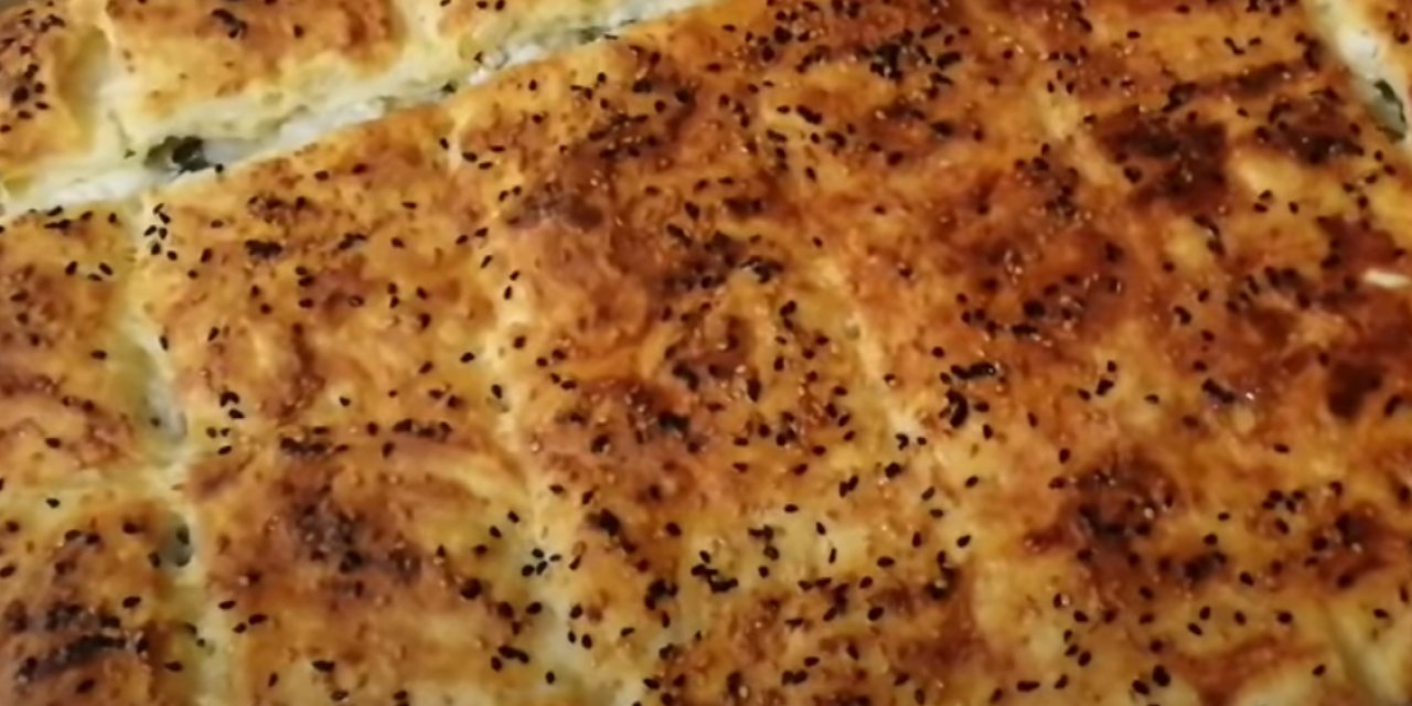En Kolayından Hazır Yufkayla ve Börek Ustalarının Tarif Sırrıyla Peynirli Börek Tarifi