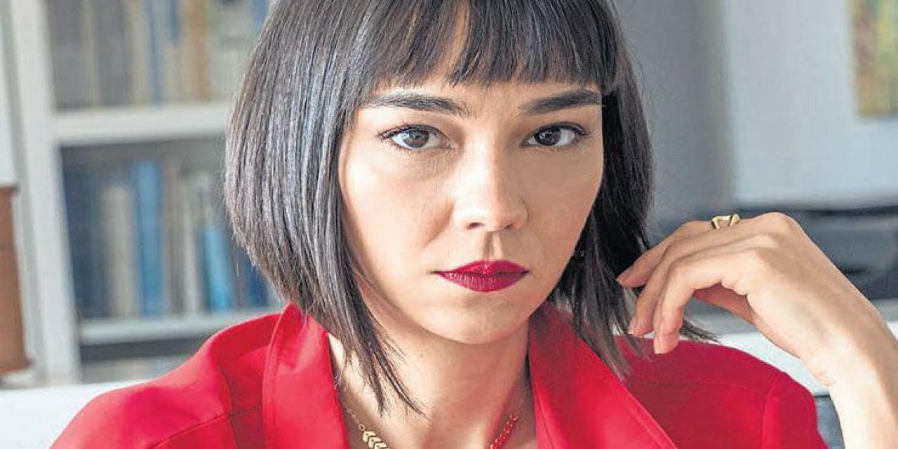 Dizi oyuncusu Türkü Turan'ı çılgına çevirdiler...