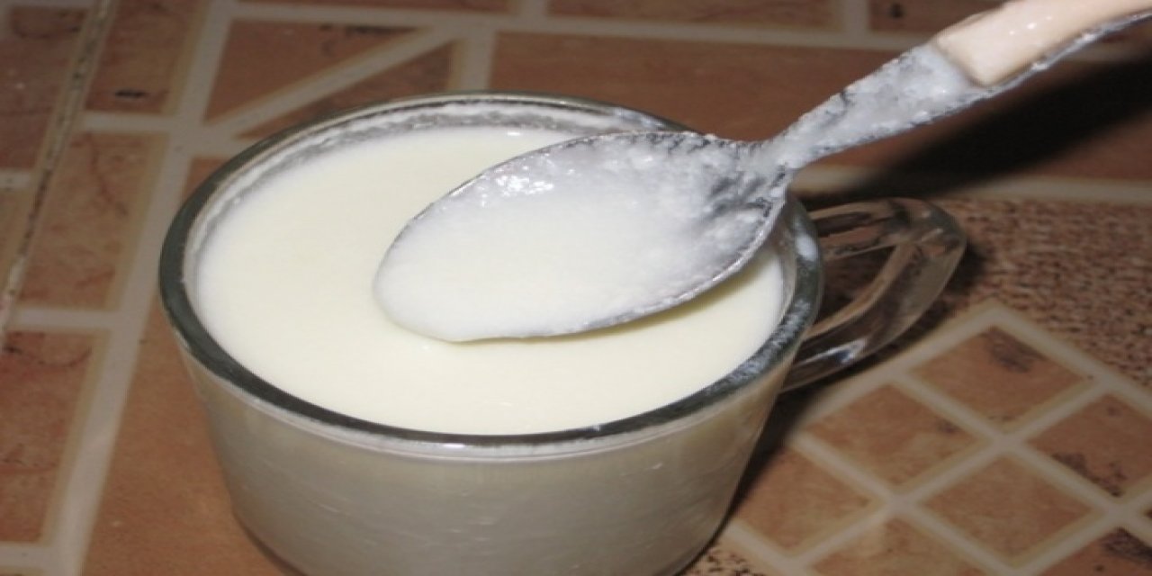 Midenizdeki Şişkinliği ve Gaz Sorununu Yok Etmek İçin Bu Yoğurt Tarifini Uygulayın!