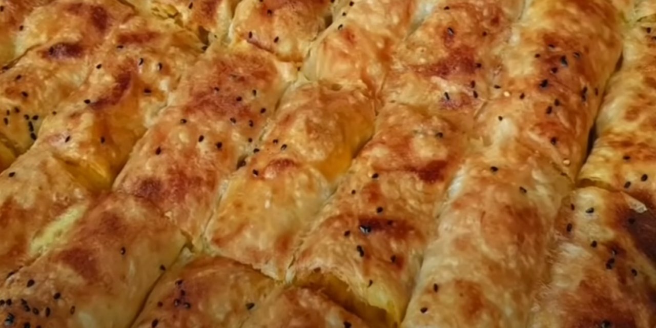 3 Hazır Yufkadan Katları Tek Tek Sayılabilen Patatesli Çıtır Çıtır Börek Tarifi