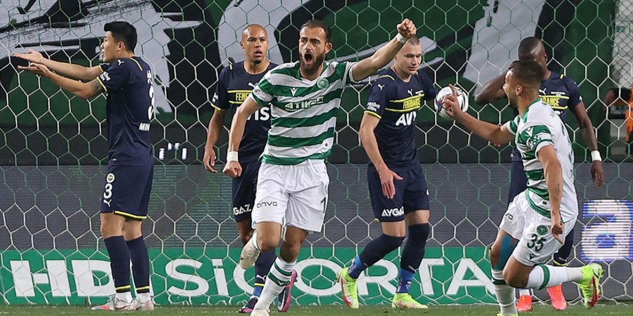 Fenerbahçe Taraftarını Üzen Haber! Konya Deplasmanında Yenildi