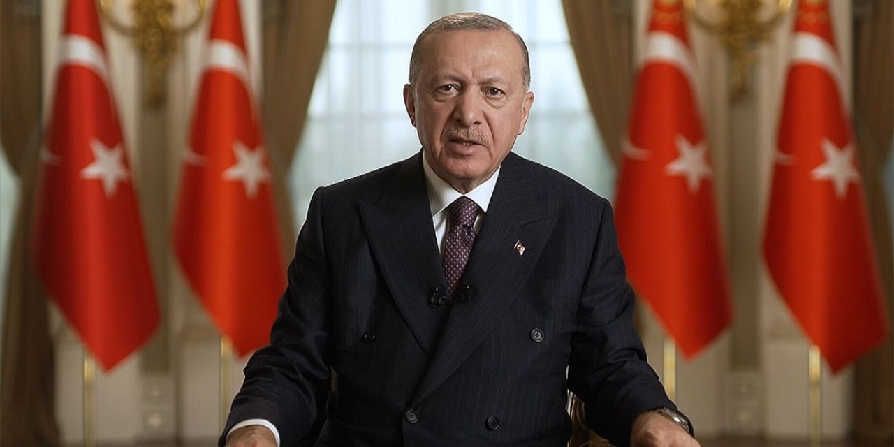 Cumhurbaşkanı Erdoğan'dan Uğur Şahin ve Özlem Türeci'ye Övgüler